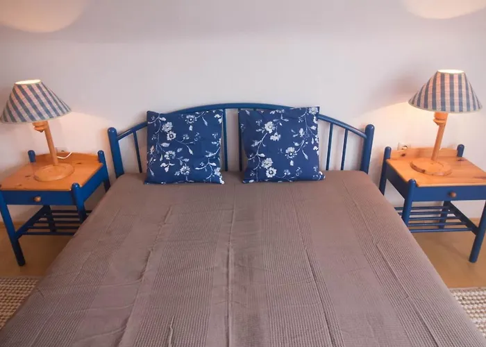 Nina Orth an der Donau